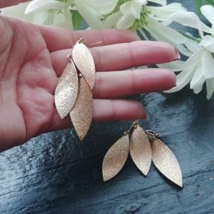 Golden Metallic colour leaves earrings